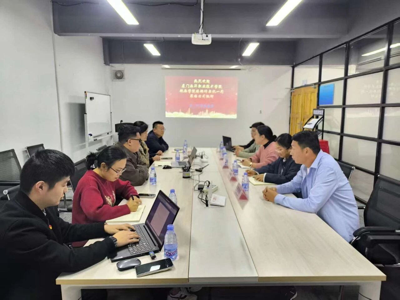 廈門海洋職業技術學院IT學子就業新方向 信息技術咨詢服務的機遇與路徑